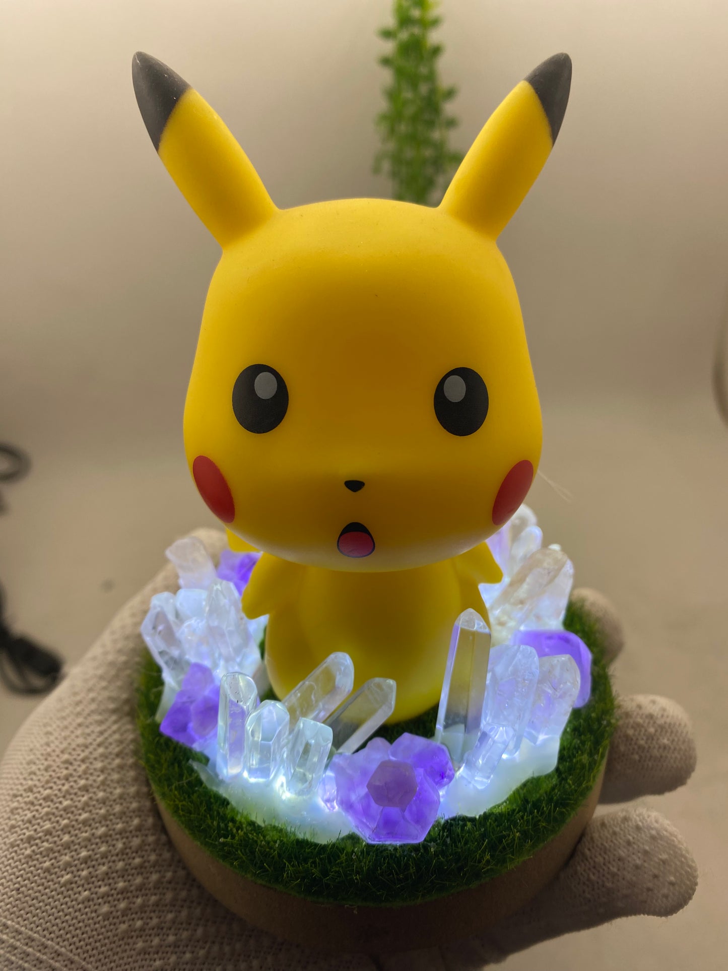SO NICE PIKAQIU CRYSTAL LAMP